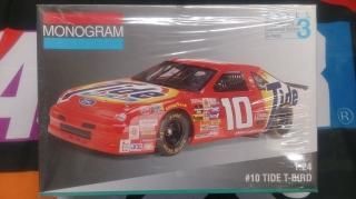 Ricky Rudd #10 Tide Thunderbird 1994 1:24 Plastic Model (Monogram)