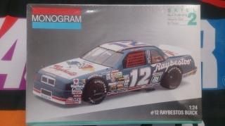Hut Stricklin #12 Raybesto Buick 1:24 Plastic Model (Monogram)