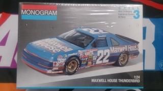 Sterling Marlin #22 Maxwell House Thunderbird 1991 1:24 Plastic Model (Monogram)