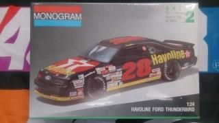Davey Allison #28 Havoline Thunderbird 1991 1:24 Plastic Model (Monogram)