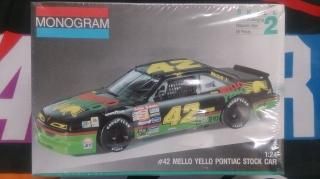 Kyle Petty #42 Mello Yello Grand Prix 1991 1:24 Plastic Model (Monogram)