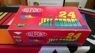 Jeff Gordon #24 Dupont 1999 Chevrolet Monte Carlo (1:18 Revell Collection Club)