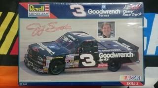 Jay Sauter #3 GM Goodwrench 1997 Chevrolet Race Truck 1:24 Plastic Model (Revell Monogram)
