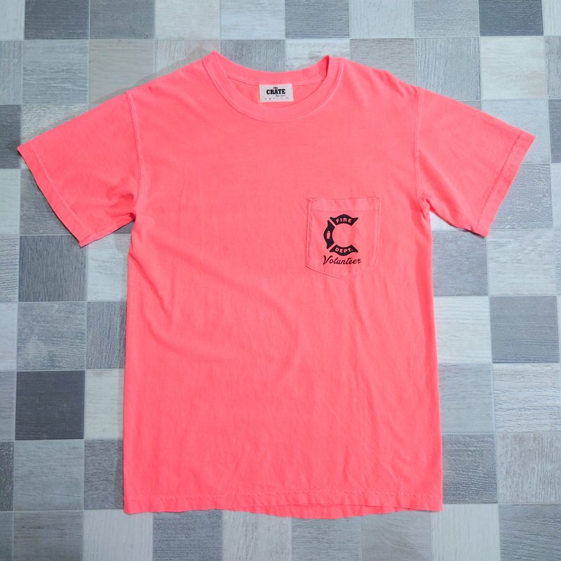 the CRATE FIRE DEPARTMENT プリント ポケット付き Tシャツ ピンク系 S ポケティー (USED)