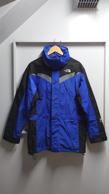 <img class='new_mark_img1' src='https://img.shop-pro.jp/img/new/icons7.gif' style='border:none;display:inline;margin:0px;padding:0px;width:auto;' />90’s THE NORTH FACE EXTREME LIGHT JACKET ブルー×ブラック S エクストリームライトジャケット ノースフェイス (VINTAGE)