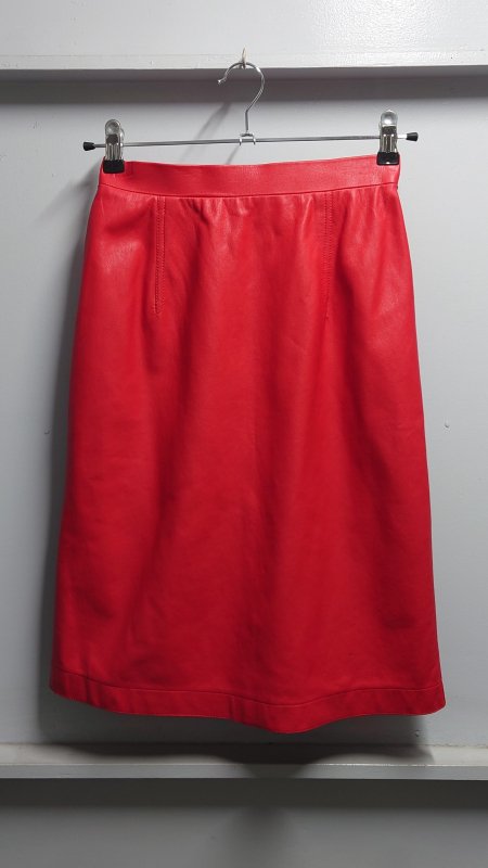 伊太利屋 PUレザー スカート レッド サイズ7A2 日本製 (USED)