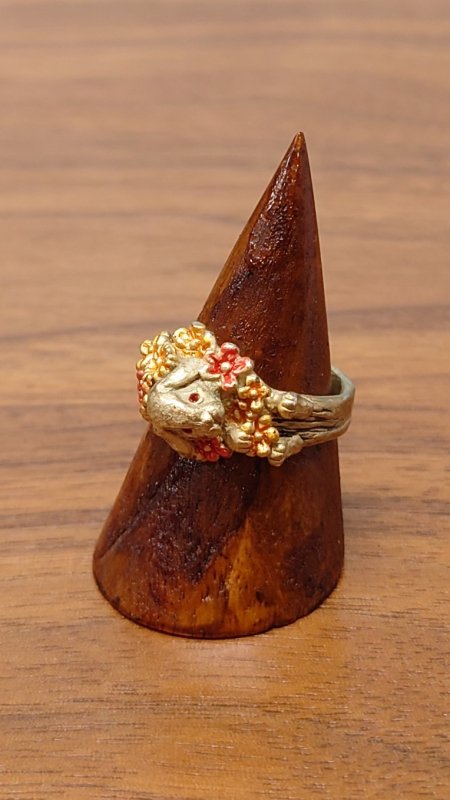 Rabbit & Flower Ring ゴールドカラー 約10.5号 うさぎ お花 指輪 (USED)