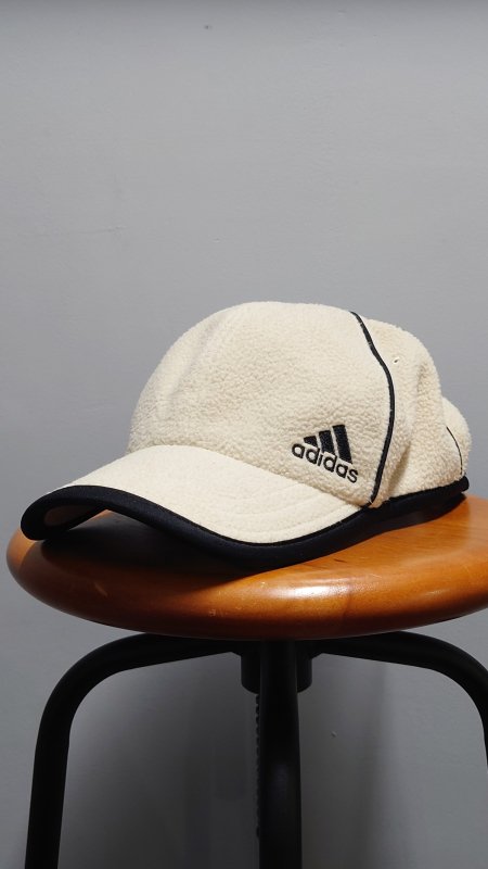 90-00’s adidas ロゴ刺繍 フリース キャップ オフホワイト OSFX 60-63cm 帽子 1990-2000年代 (USED)
