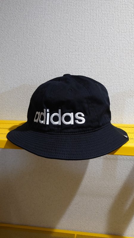 adidas ロゴ刺繍 コットンツイル ベルハット ブラック L 58cm 帽子 (USED)
