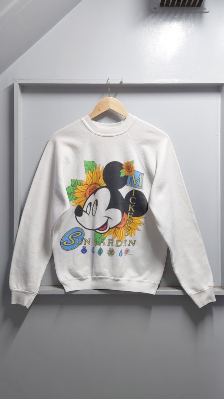 <img class='new_mark_img1' src='https://img.shop-pro.jp/img/new/icons7.gif' style='border:none;display:inline;margin:0px;padding:0px;width:auto;' />90’s Old Disney MICKEY’S STUFF for kids “SUN GARDEN” ミッキーマウス ひまわり プリント スウェット ホワイト (VINTAGE)