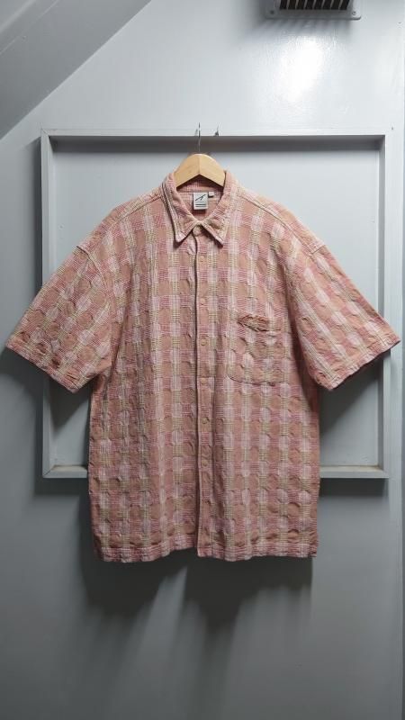 <img class='new_mark_img1' src='https://img.shop-pro.jp/img/new/icons6.gif' style='border:none;display:inline;margin:0px;padding:0px;width:auto;' />90-00s Karl Kani 3D Plaid Ⱦµ L (USED)