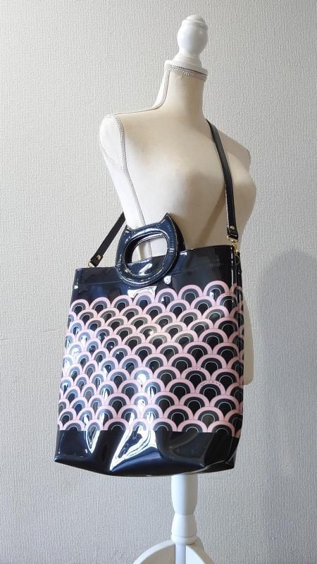 <img class='new_mark_img1' src='https://img.shop-pro.jp/img/new/icons7.gif' style='border:none;display:inline;margin:0px;padding:0px;width:auto;' />TSUMORI CHISATO CARRY 2way PVCХå (USED)