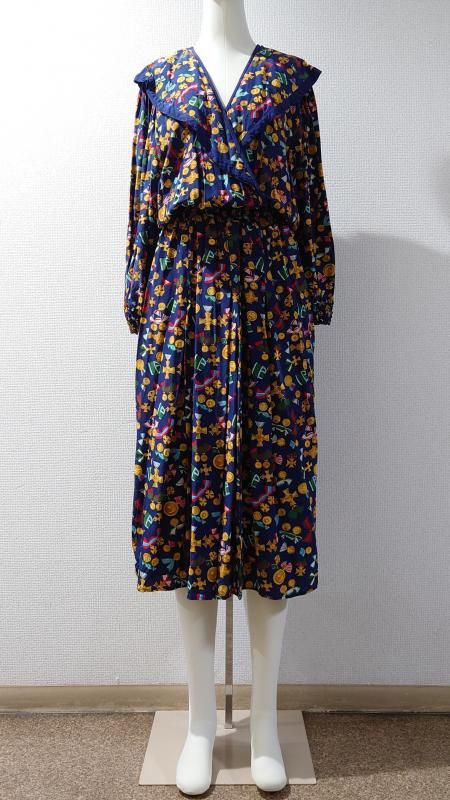 80s Diane Freis Medal Pattern Silk Dress S-M (VINTAGE)