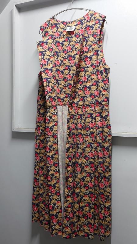 大きめサイズ【LAURA ASHLEY】 花柄 ワンピース ノースリーブ 大きめサイズ【LAURA ASHLEY】 花柄 ワンピース ノースリーブ