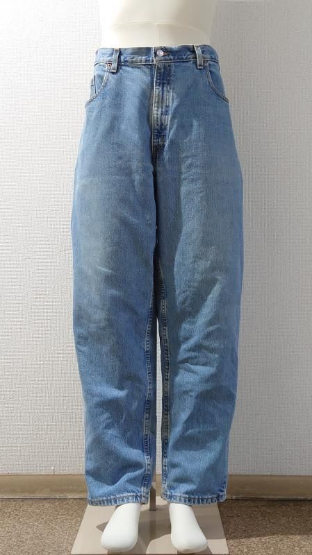 <img class='new_mark_img1' src='https://img.shop-pro.jp/img/new/icons7.gif' style='border:none;display:inline;margin:0px;padding:0px;width:auto;' />90’s Levi's 560 USA製 ワイド バギーテーパード デニムパンツ W38 L30 ボタン裏511 (VINTAGE)