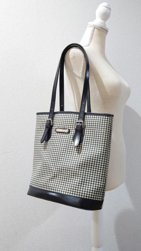 <img class='new_mark_img1' src='https://img.shop-pro.jp/img/new/icons5.gif' style='border:none;display:inline;margin:0px;padding:0px;width:auto;' />Ralph Lauren “Houndstooth” PVC×レザー トートバッグ (USED)