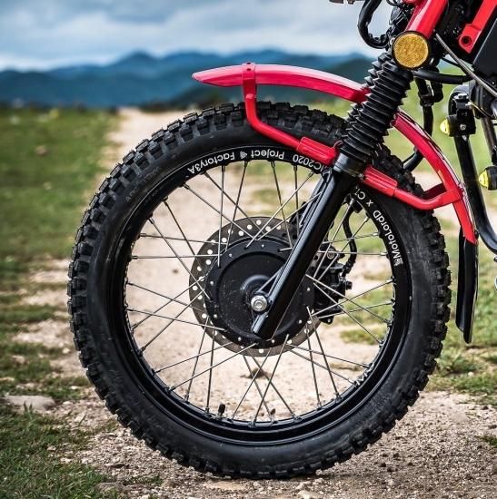 ホンダ CT125 ハンターカブ フロントフェンダーリフトアップ