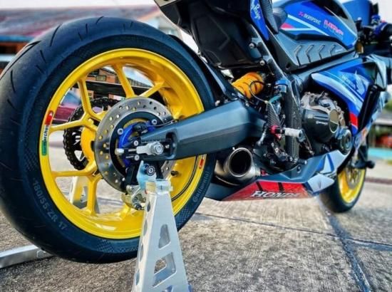 HONDA 25年式CBR650R カウル レッド/ホワイト/ブルー バイク館武蔵村山