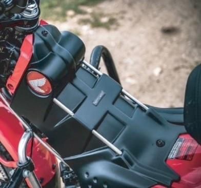 ホンダ CT125 ハンターカブ センターフレームカバー