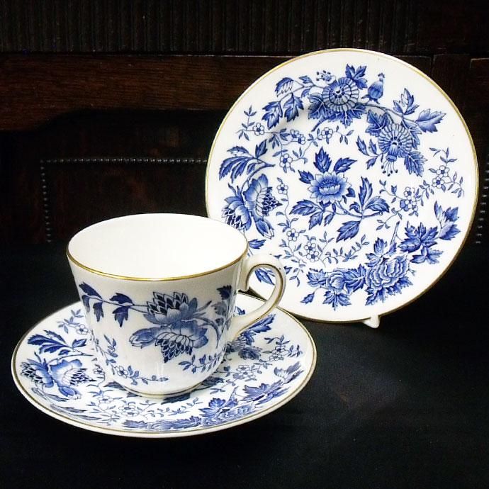 WEDGWOOD ティーカップとお皿セット