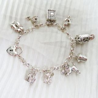 最終価格❣️サマーセール❣️トゥーシェ英国製ラッキーモチーフsilverブレスレット 最終価格❣️サマーセール❣️トゥーシェ英国製ラッキーモチーフ