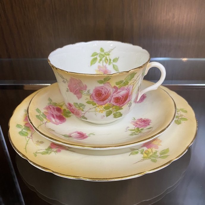 Royal Doulton - 英国製ロイヤルドルトン vanborough ティートリオ+1の