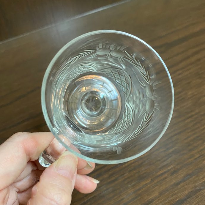 アンティーク雑貨｜ガラス食器｜ワイングラス・ハンドル付き｜葡萄柄