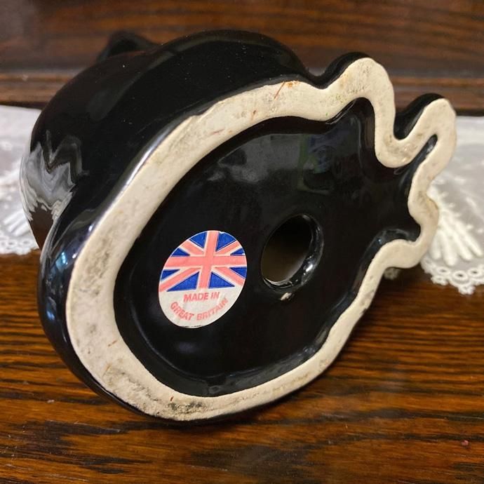 アンティーク雑貨｜置物・フィギュア｜陶磁器｜黒猫・グラスアイ