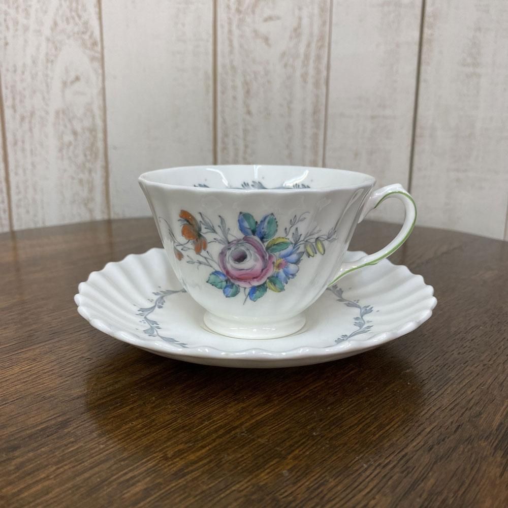 アンティーク食器｜Royal Doulton ロイヤルドルトン｜ティーカップ