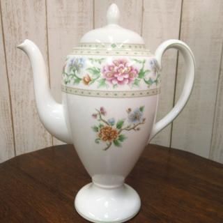 ウエッジウッド デミタス 華奢なピンク 1950年代の通販 by