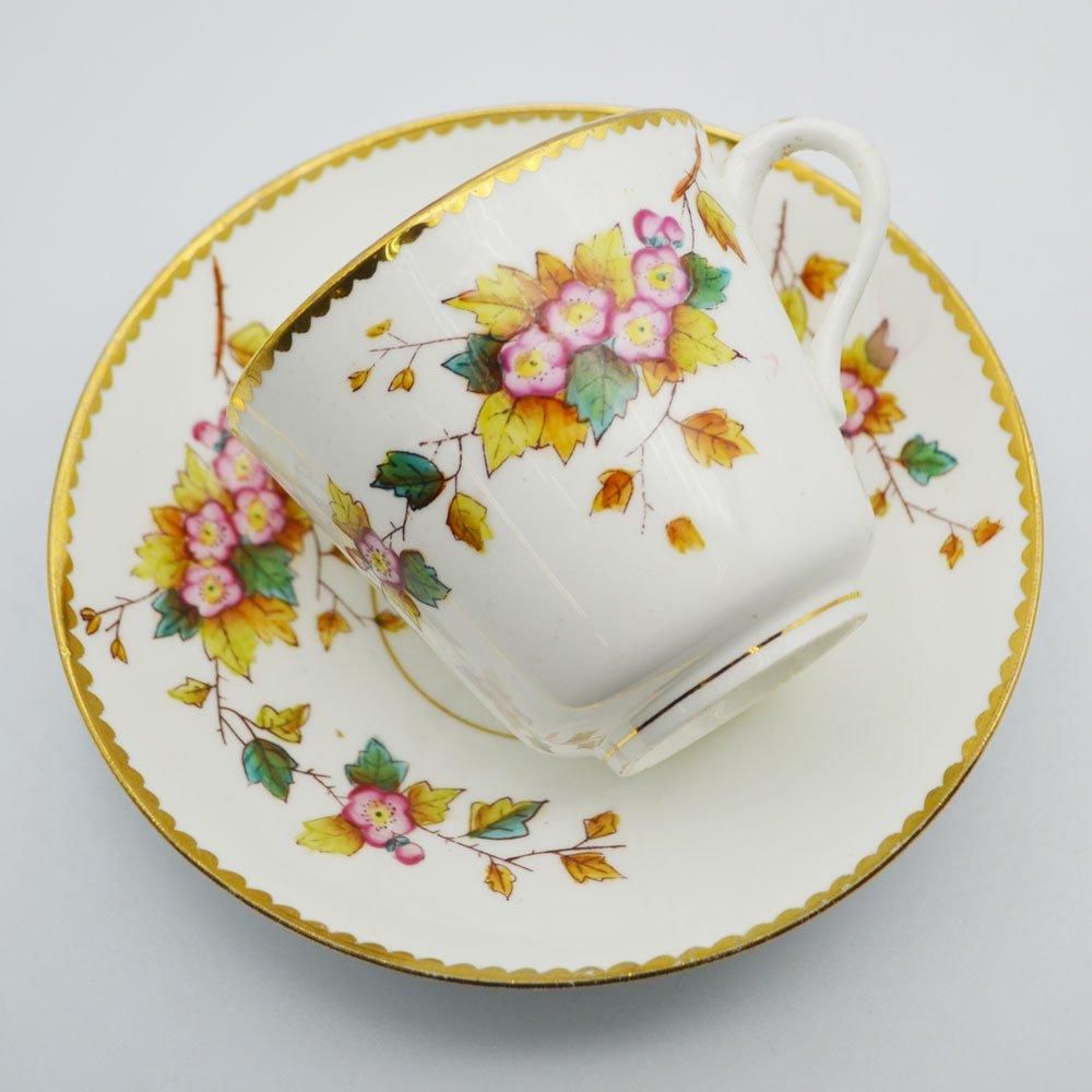 トリオ カップ&ソウサー  Hand Paint アンティーク食器｜メーカー不明｜花柄｜プラム｜一部ハンド