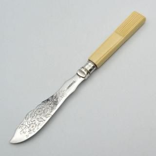 アンティーク カットガラス、 蓋は銀925、英国バーミンガム製 アンティーク｜銀・シルバー アンティーク カットガラス、 蓋は銀925