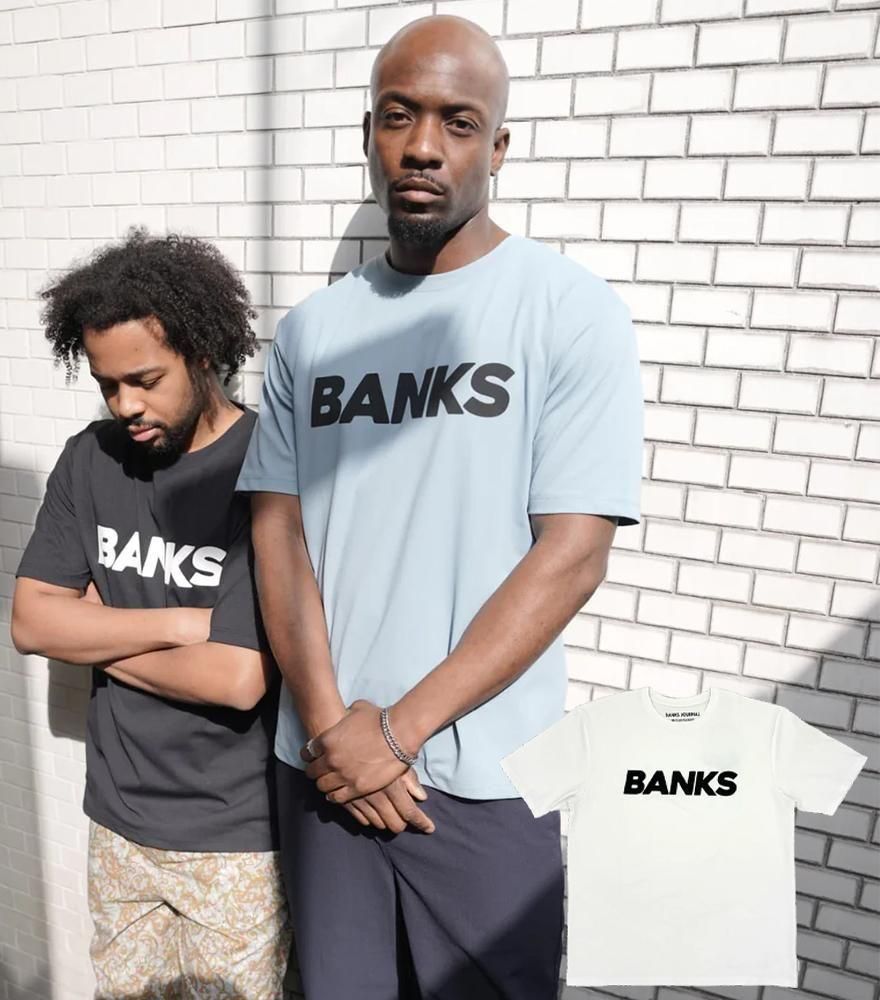 <img class='new_mark_img1' src='https://img.shop-pro.jp/img/new/icons14.gif' style='border:none;display:inline;margin:0px;padding:0px;width:auto;' />BANKS JOURNAL/Х󥯥 㡼ʥ롡TġOLDFONT SURF TEE3