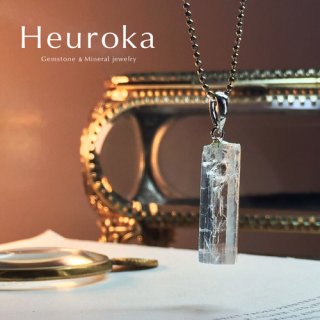 【 Heuroka 】3月の誕生石／アクアマリンのネックレス