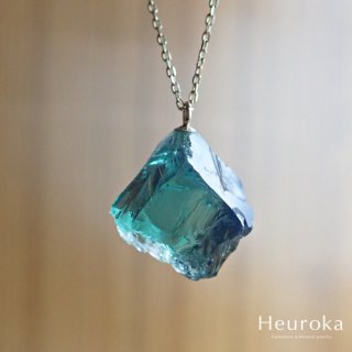【 Heuroka 】ロジャリー鉱山フローライトのネックレス 