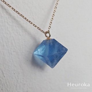  Heuroka ۥ֥롼ե饤ȤΥͥå쥹