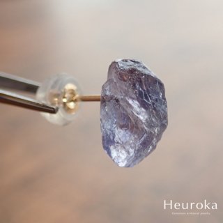 【 Heuroka 】アイオライトのピアス( シングル )