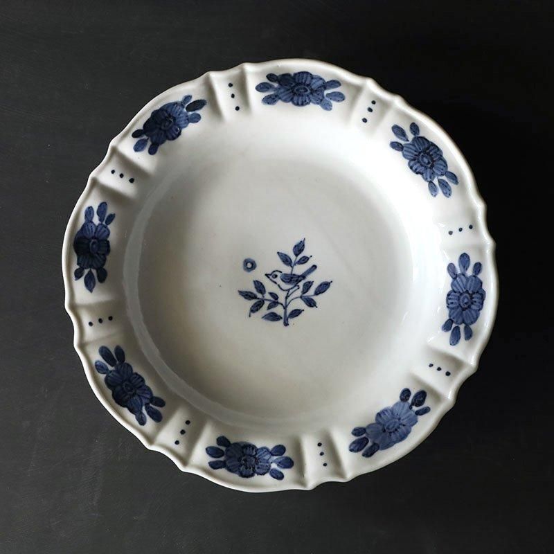 樋山真弓 染付花鳥文皿 - copse | good home good taste good design 樋山真弓 染付花鳥文皿 - copse | good home good taste good design