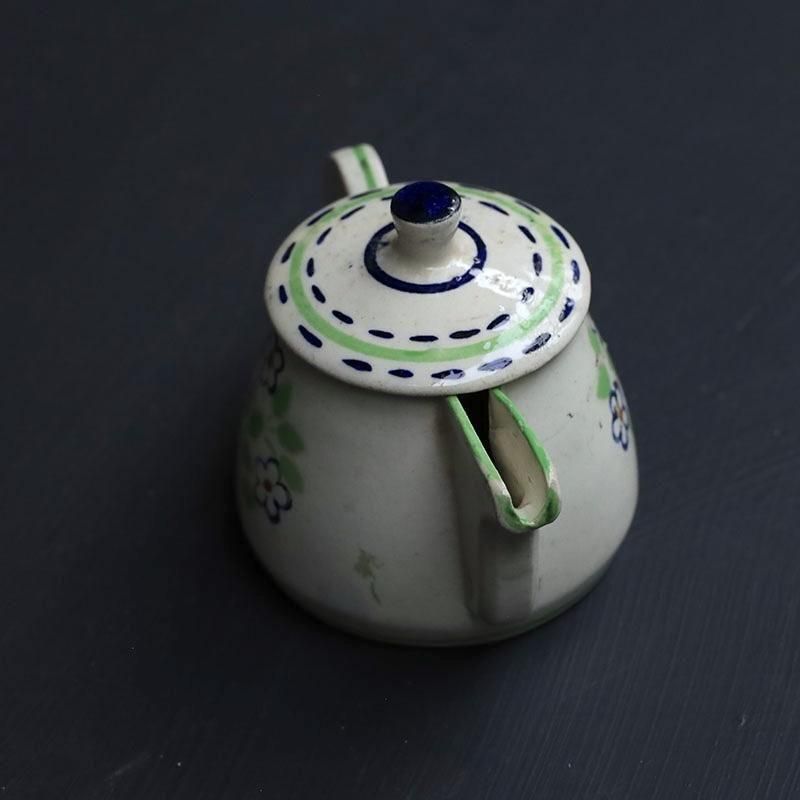 フランス アンティーク 蚤の市　ティーカップセット　入れ物　ポット フランス アンティーク 蚤の市 ティーカップセット 入れ物