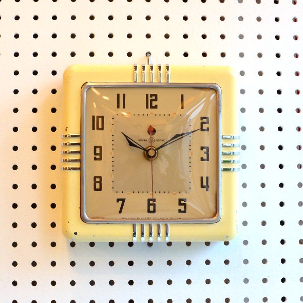 1950's GENERAL ELECTRICKITCHIN CLOCK