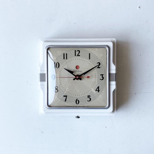 1950's TELECHRONMODEL 2H11 KITCHEN CLOCK  (WHITE) 