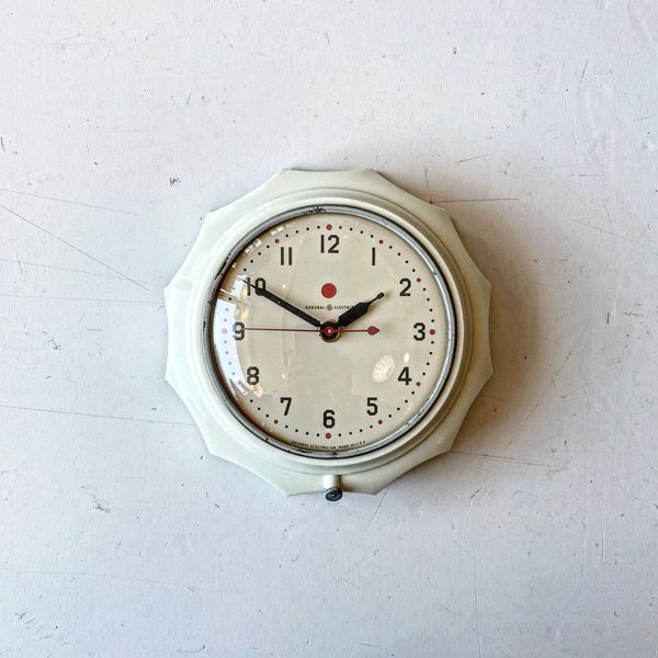 1950's GENERAL ELECTRICKITCHIN CLOCK (WHITE) 2H02