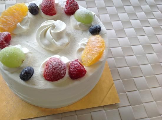 季節のシフォンケーキ ケーキハウス クローバークローバー