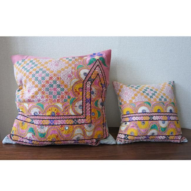 インド刺繍のクッションカバー インド刺繍のクッションカバー