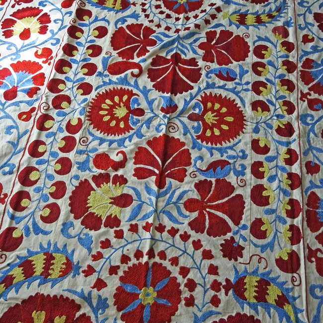 スザニ アフガニスタンの刺繍布 新品 No.３ - ボーホー・インド雑貨