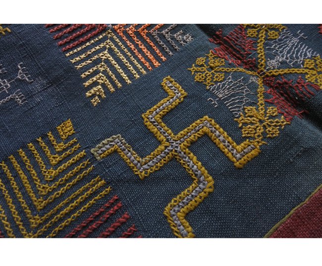ビシュノイ族 ヴィンテージ刺繍 薄地の古布 タペストリー
