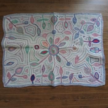 刺繍 - インドの布とキルト KHUSHBOO クシュブー 刺繍 - インドの布とキルト KHUSHBOO クシュブー