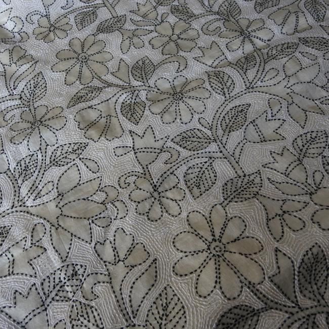 カンタ刺繍 ショール 花のワルツ グレー | 高級インドカンタ