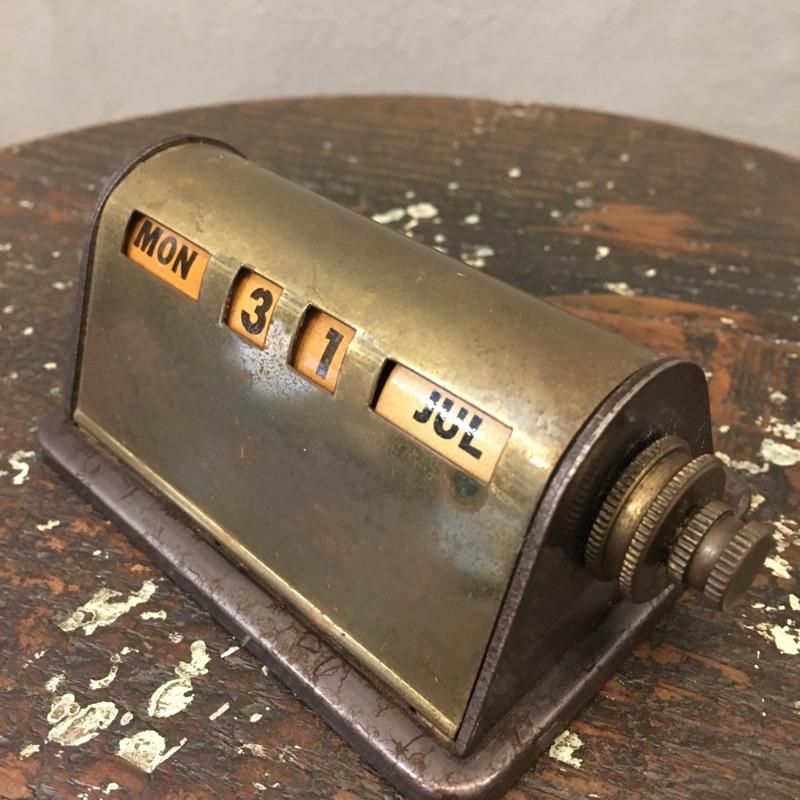 ANTIQUE ANTIQUE