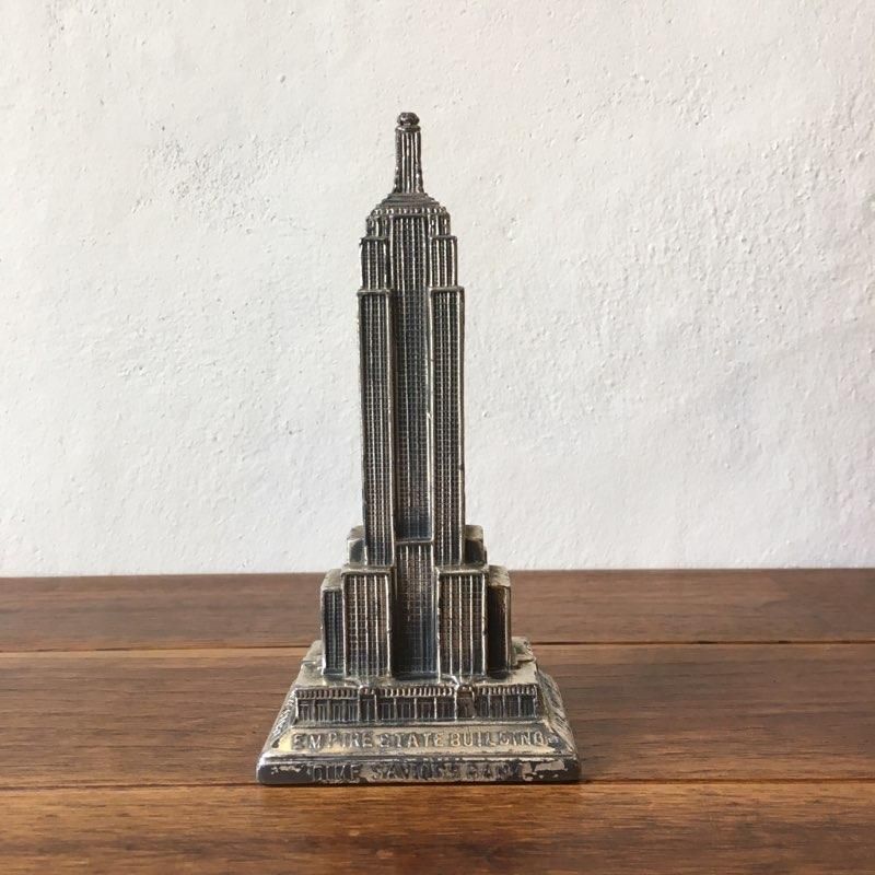 ANTIQUE ~1950's ”EMPIRE STATE BUILDING ANTIQUE ~1950's ”EMPIRE STATE BUILDING